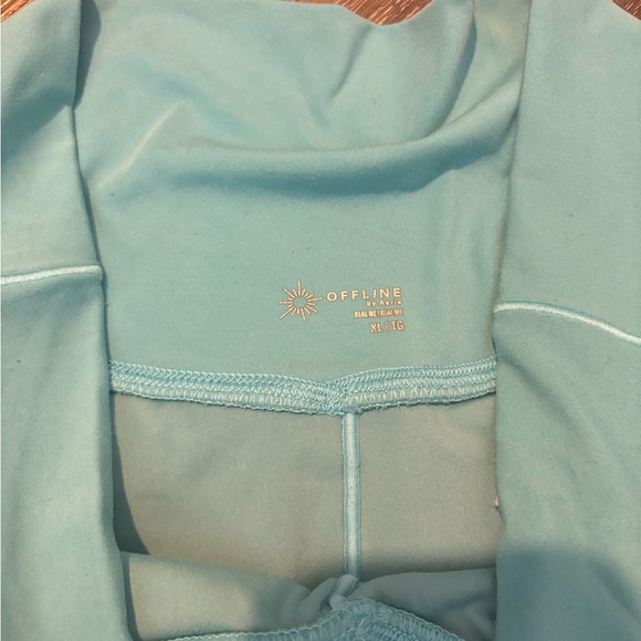 ✨ SOLD ✨ Aerie Offline Shorts - Picture 4 of 5